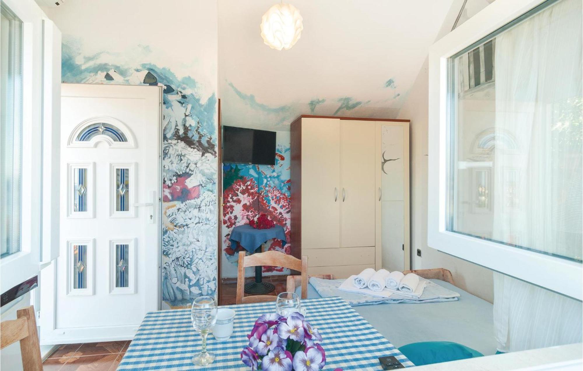Gorgeous Apartment In Omis With House Sea View Экстерьер фото