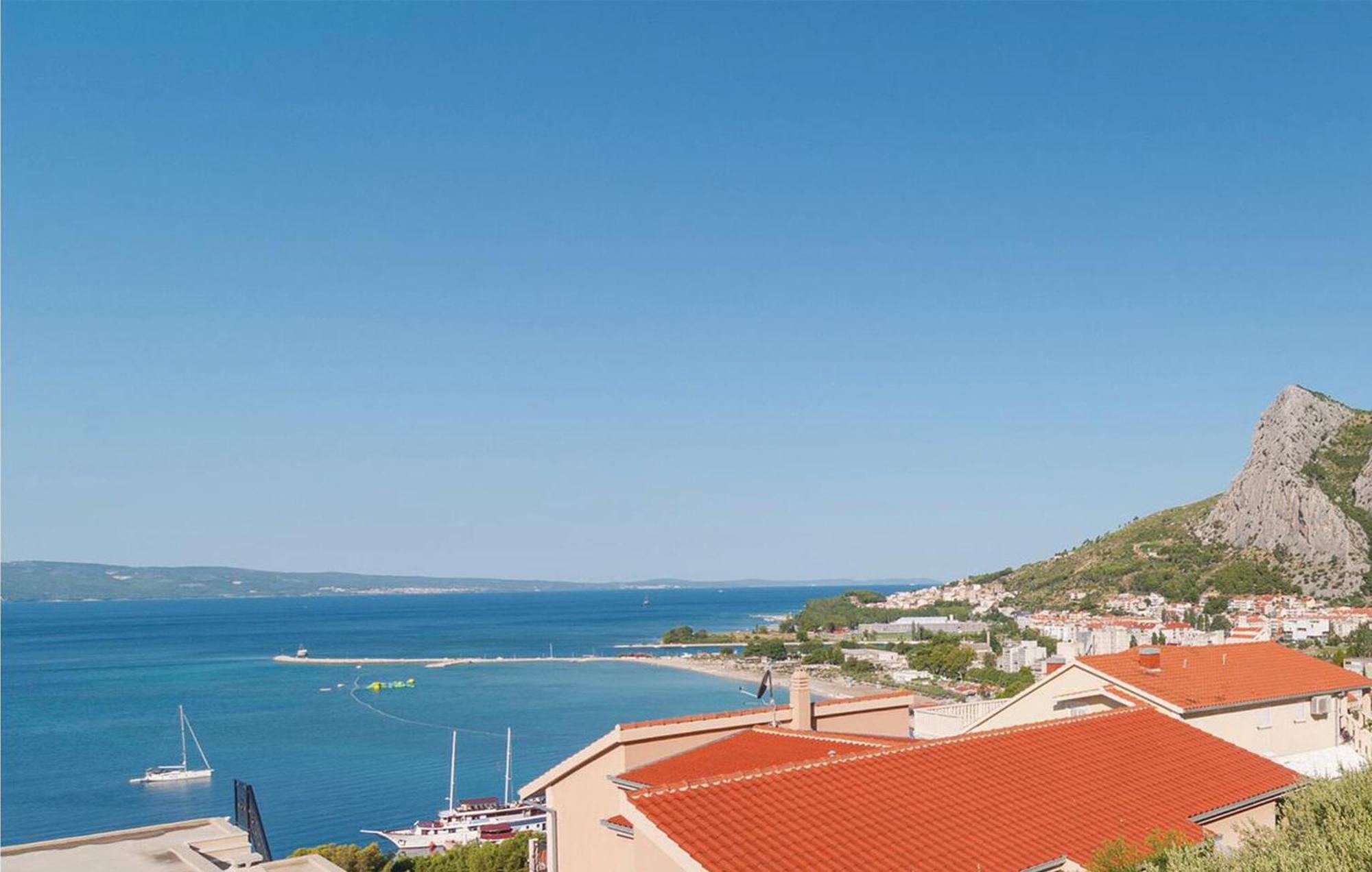 Gorgeous Apartment In Omis With House Sea View Экстерьер фото